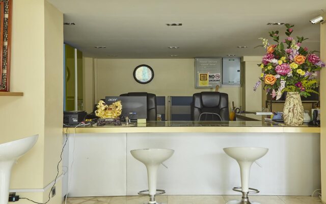 Au Bon Hostel