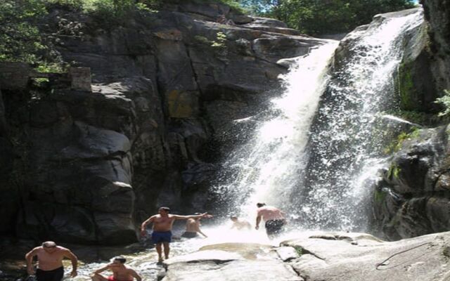 Complejo de Cabañas La Cascada de Tanti