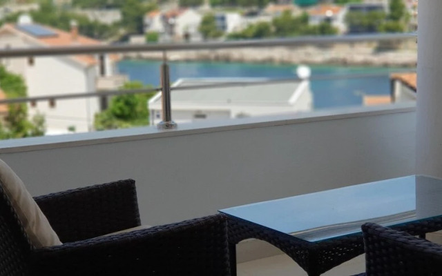 Apartments MIA Bilo 887