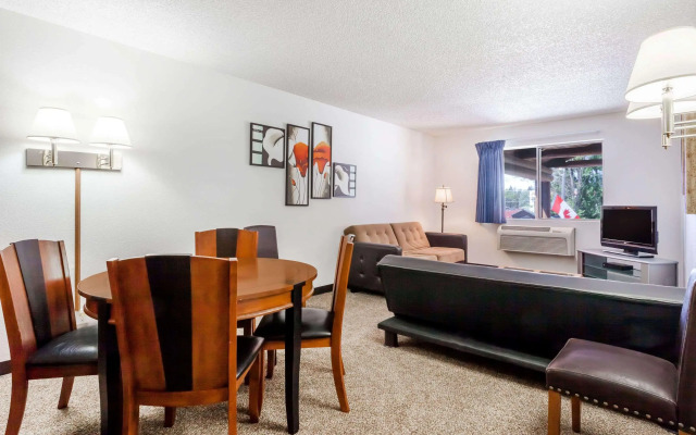 Days Inn by Wyndham Sandpoint