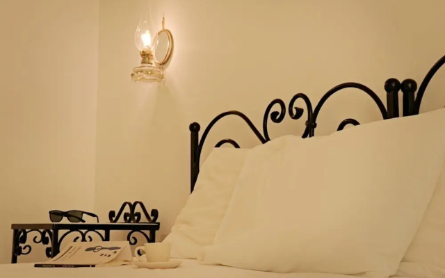 Ailouros summer hotel