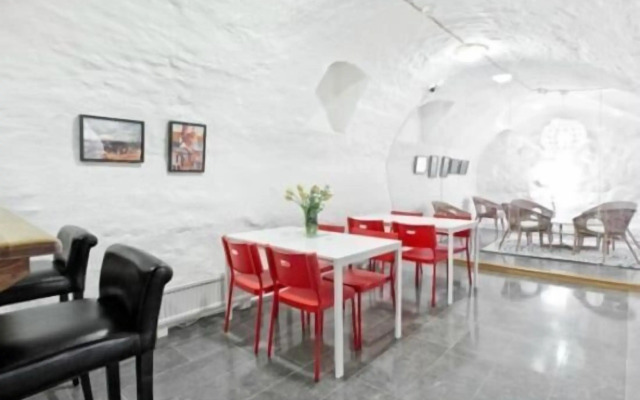 Ramilton Old Town Hostel