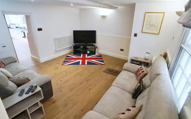 Modern, Chic 3BR Townhouse in Central Oxford