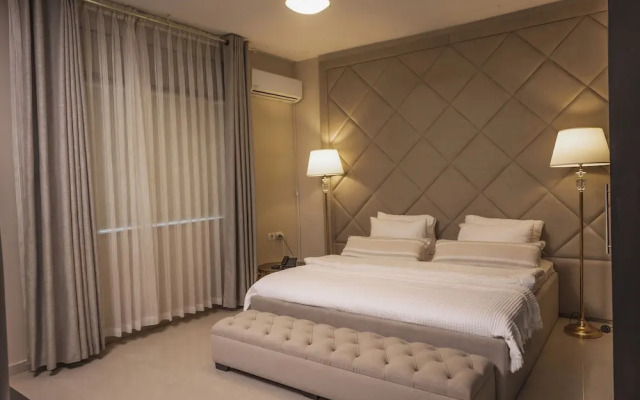Ankars Suites & Hotel