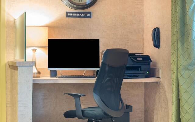 Holiday Inn Express Haskell - Wayne Area by IHG