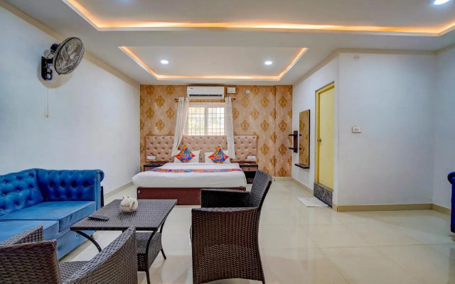 Krishna's Landmark Business Hotel