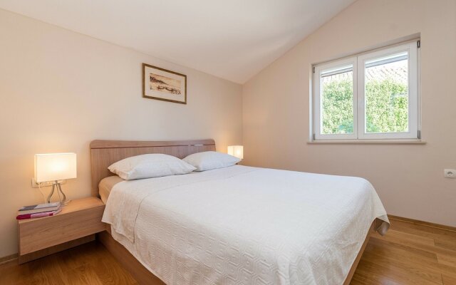 Private Holiday Home in Petrcane by the Sea