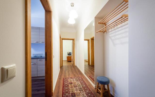 Stories Writer's AP 40sqm Renovated Free parking
