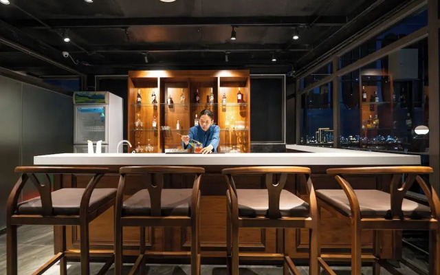 The Sail Hotel - My Khe Beach