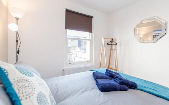 Watford Junction Apartment