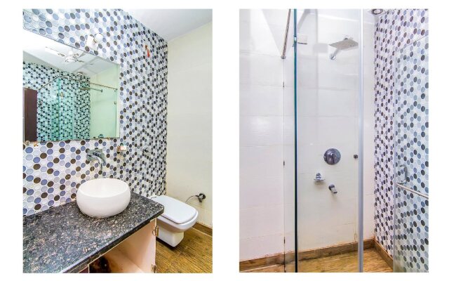 JK Hotel By OYO Rooms