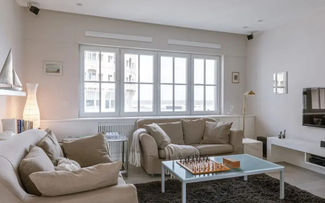 BE MID Zonn 1 in Middelkerke