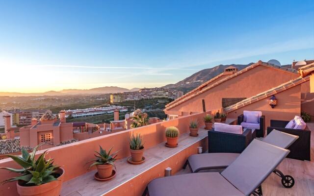 Unbeatable Penthouse In Fuengirola Hills