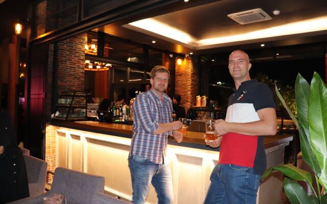 CHECK inn Phnom Penh BKK 1