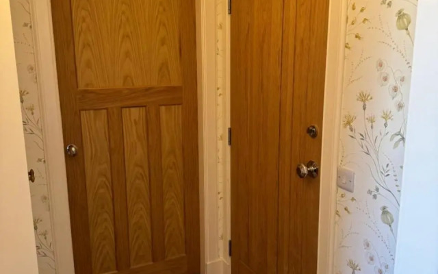 Aaron Glen Guest Apartments