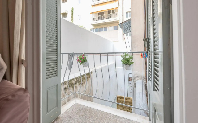 Rare Find Near Acropolis!