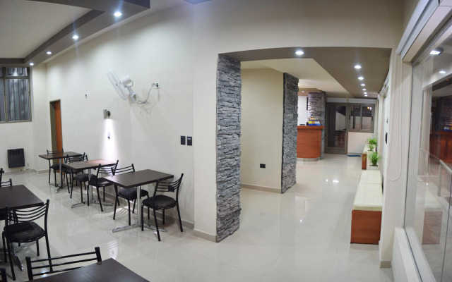 Victor Hotel