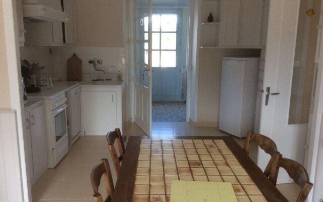 Maison restaurée - bien ensoleillée - calme