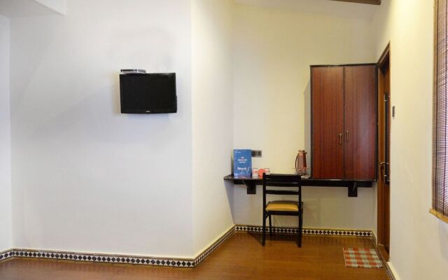 OYO Flagship 2207 Hotel Transit