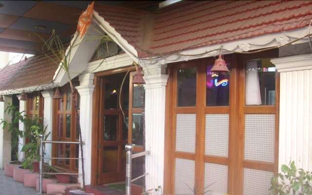 Hotel Manickam Grand