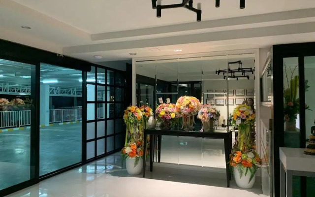 Icare Residence & Hotel