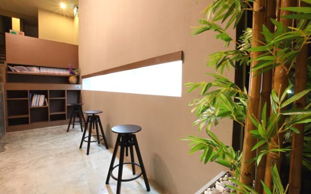 The Plubpla Serviced Apartment