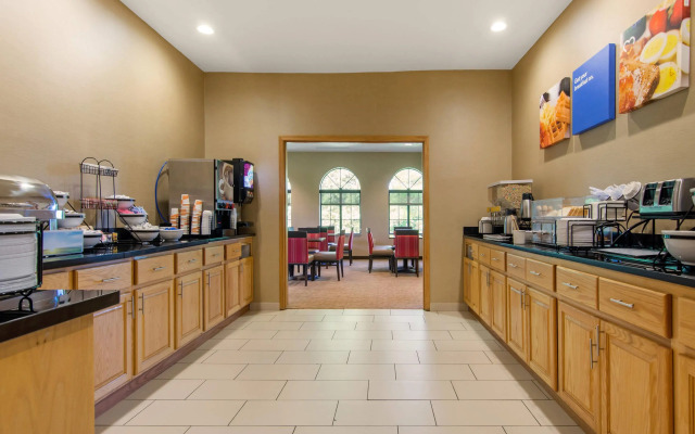 Comfort Inn & Suites Milford / Cooperstown