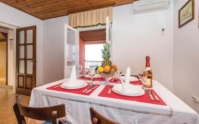 Beautiful Home in Banjol With Wifi and 2 Bedrooms