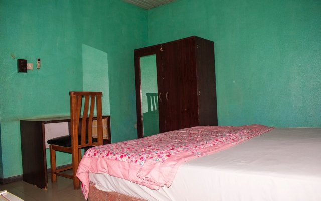 Jolac Hotel And Suites