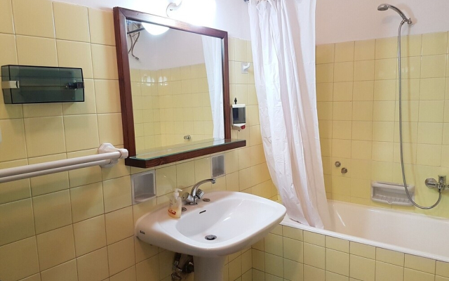 Erra - Aegean - Neoclassical - Athens Center,200m²,5 BD,2.5 BATH