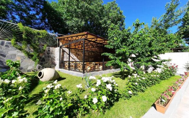 Cherry Garden Boutique Hotel