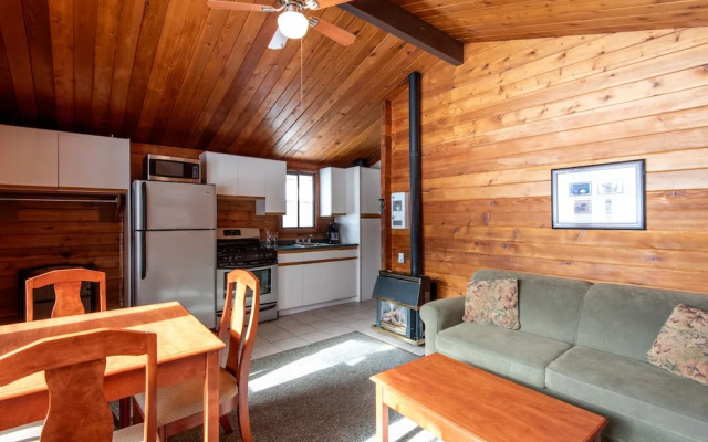 Lac Le Jeune Resort and Nature Centre