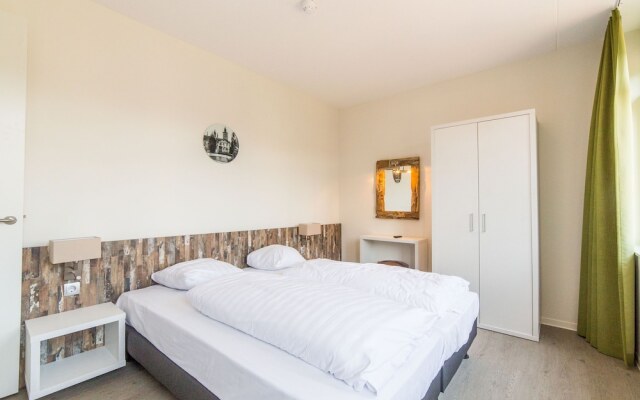 Modern Apartment, Just 4 km. From Maastricht