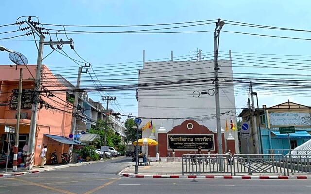 Achcha - MRT Itsaraphap Station