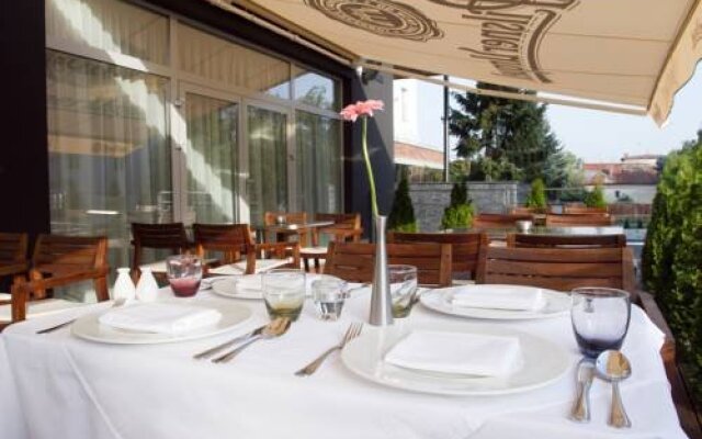 Hotel Mousson