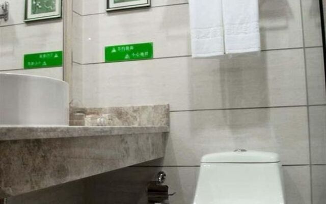 Yijia Hotel Temple of Marquis