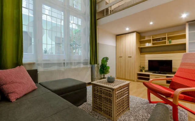DE LUX Studio Apartment In Historical Quarters
