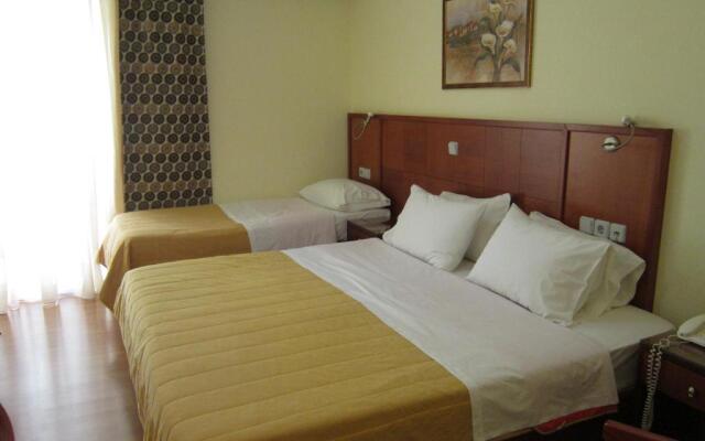 Hotel Ena