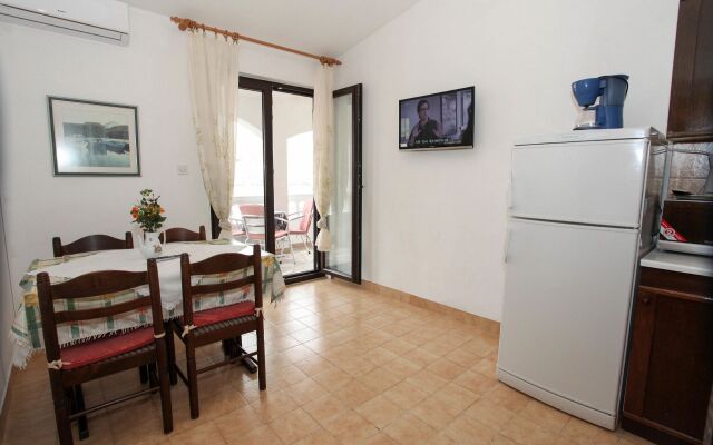 Apartment Marko - 70m from the sea A4 Pag, Island Pag
