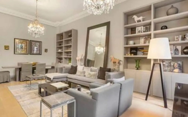 3-bdr Magnificent Harrods Knightsbridge Apartment