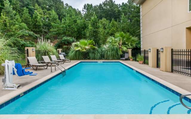 Baymont by Wyndham Henderson