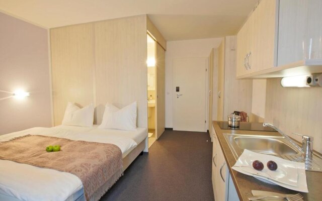 Topmotel