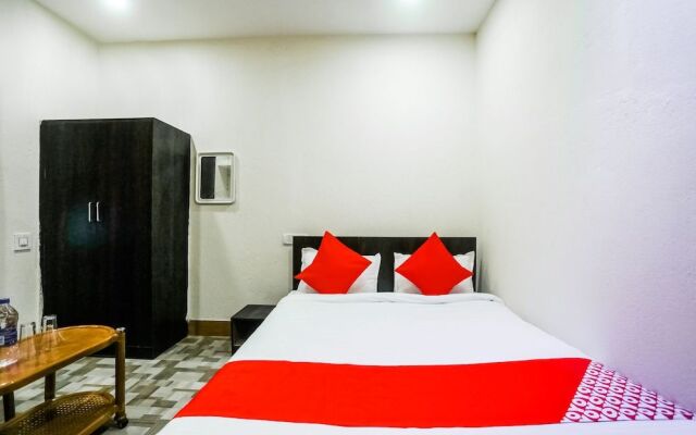 OYO 48754 Arati Homes