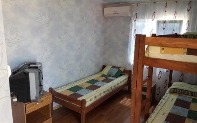 Guest House on Primorskaya 28