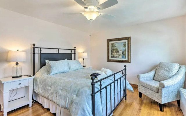 Walkable New Haven Retreat w/ Ocean Views!