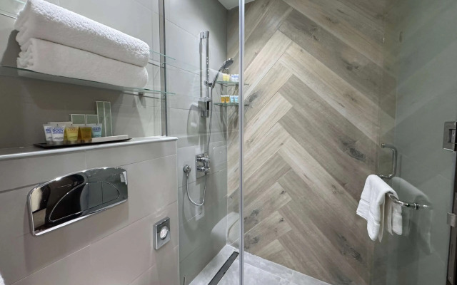 Ramada Encore by Wyndham Doha