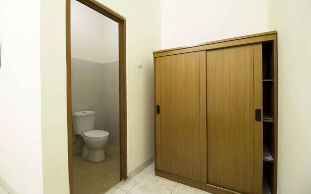 RedDoorz near Pulogadung