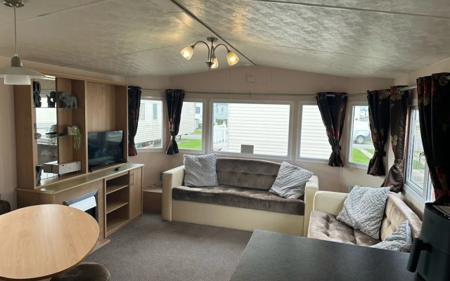 3 Bedroom, pet Free, Static Caravan in Prestatyn