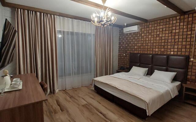 Apartments at the Red wood Hotel