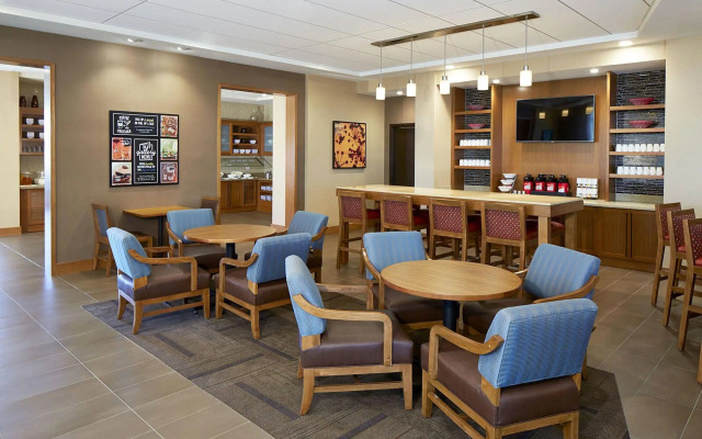 Hyatt Place Lansing - East